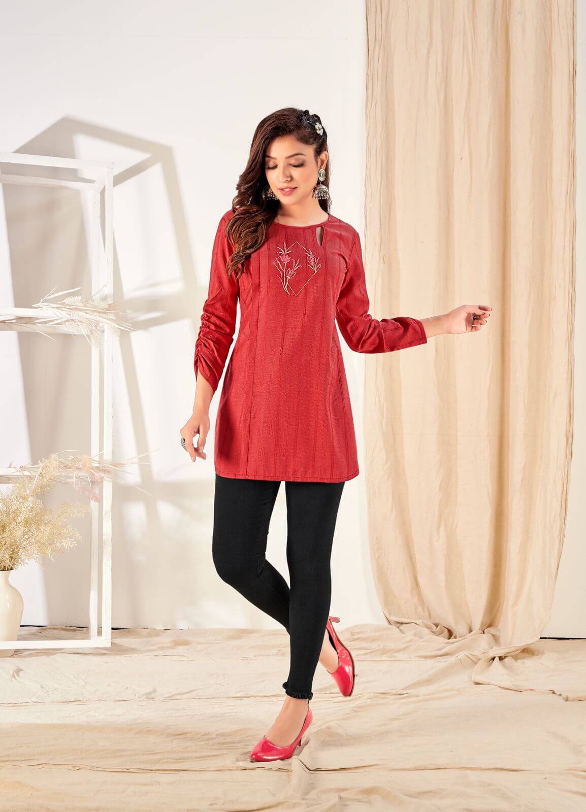 Ladyview Leelee Rayon Embroidered Western Top Wholesale Catalog, Buy Full Catalog of Ladyview Leelee Rayon Embroidered Western Top At Wholesale Price