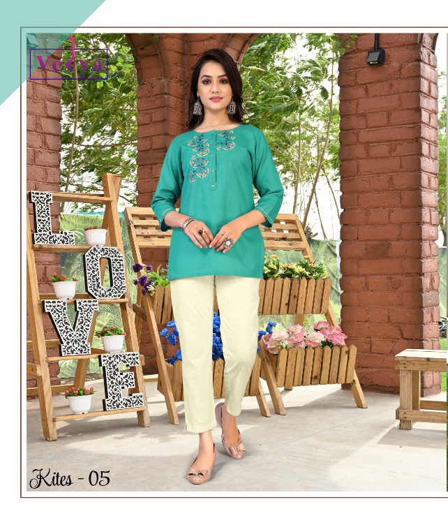 Vedya Kites Tunics Top Wholesale Catalog. Purchase Full Catalog of Tunics Top In Wholesale Price Online