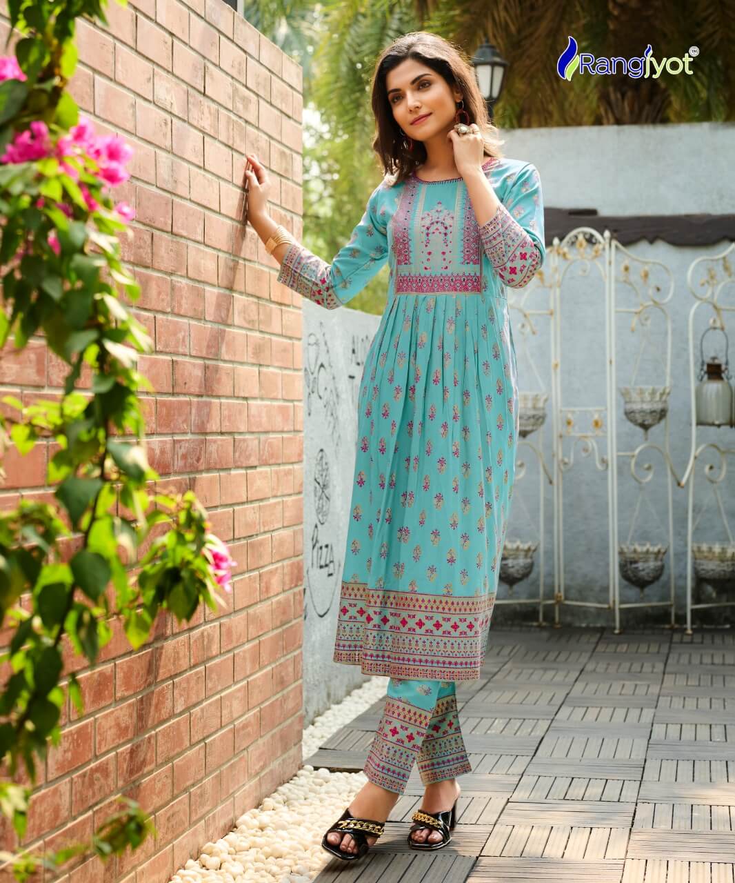 Rangjyot Saarvi vol 1 Kurti Pant Set Catalog in Wholesale, Buy Rangjyot Saarvi vol 1 Kurti Pant Set Full Catalog in Wholesale Price Online From Vadodara, Gujarat